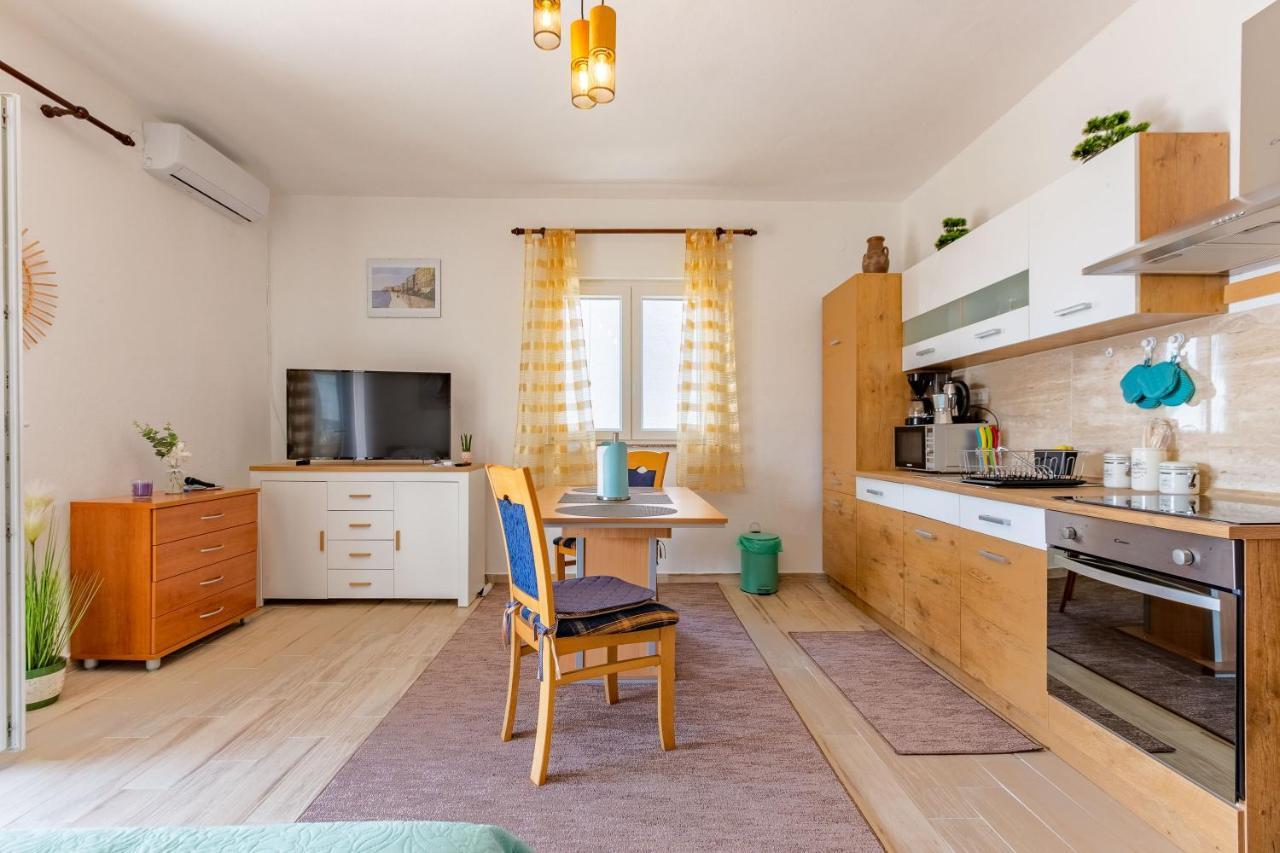 Mare-More Studio W Balcony And Beach Front And View ザダル エクステリア 写真