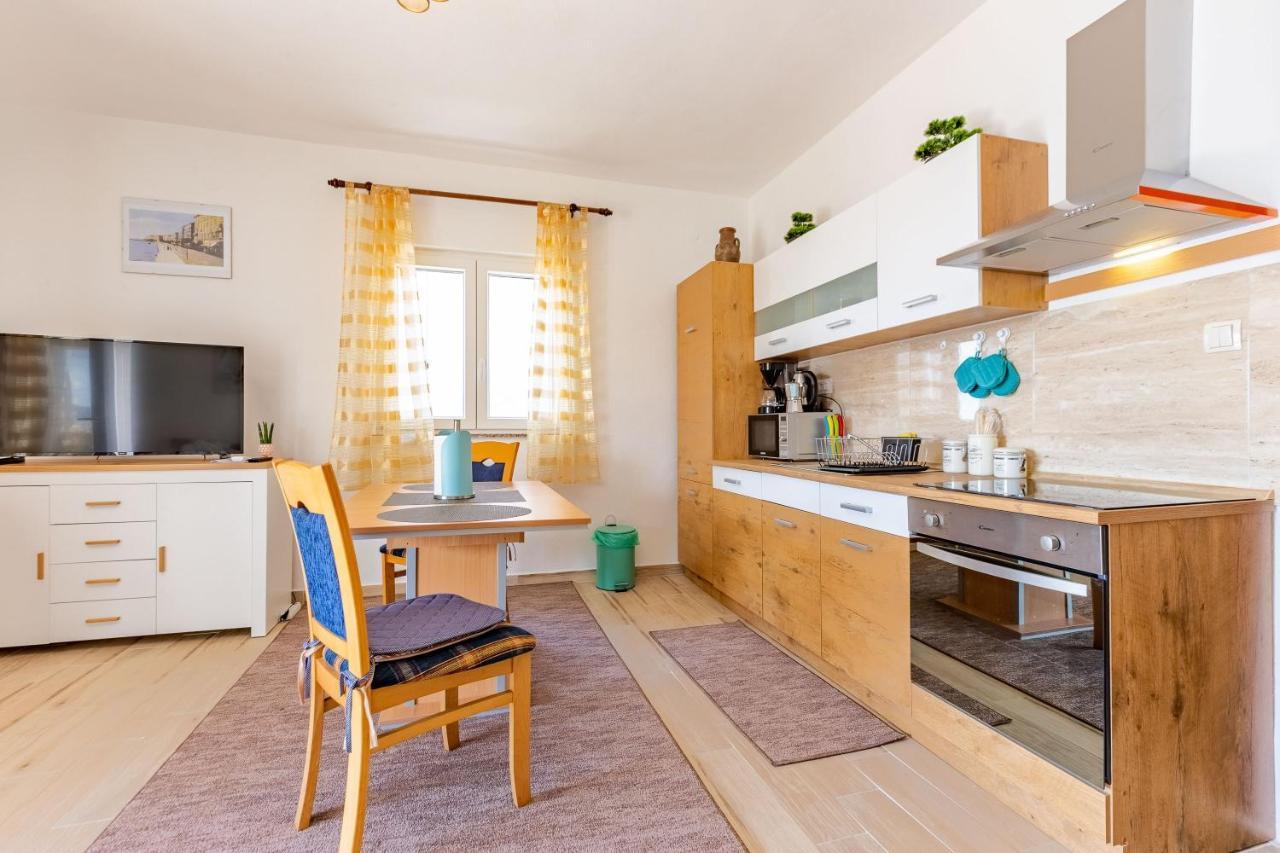 Mare-More Studio W Balcony And Beach Front And View ザダル エクステリア 写真